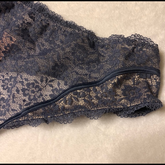 Victoria’s Secret NWT High Waist Lace Thong - Picture 2 of 4